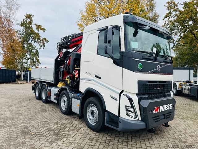 Truk flatbed VOLVO FH 500 8x4 Kran F820 RA2.27 Jib & Winde Sofort