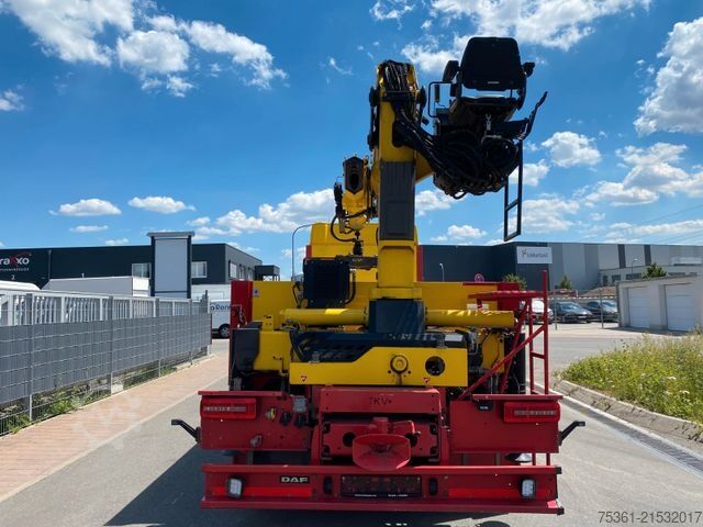 Truck mounted crane DAF XF 530 FAN 6X2 Baustoffpritsche mit HYVA HC213E3