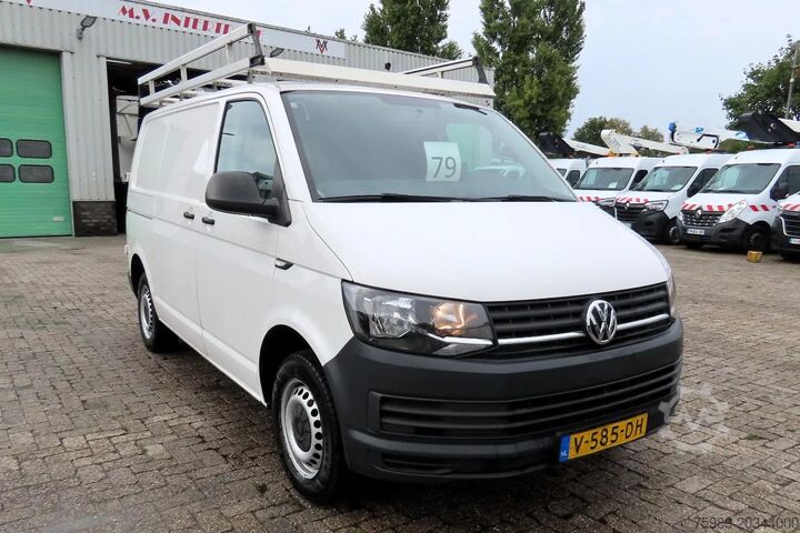 Furgoneta con caja Volkswagen Transporter 2.0 TDI Airco, 3 peson,  APK tot 06...
