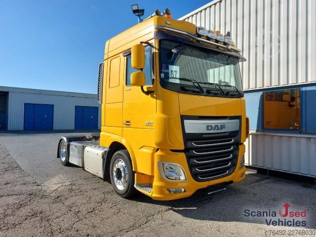 Prostorninska vlačilna enota DAF XF 460 FT Space Cab Low deck
