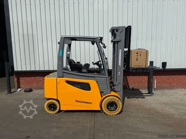 전동 4륜 지게차 Jungheinrich EFG 425 / Triplex 5500 mm / NEUGERÄT