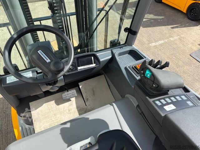 전동 4륜 지게차 Jungheinrich EFG 425 / Triplex 5500 mm / NEUGERÄT