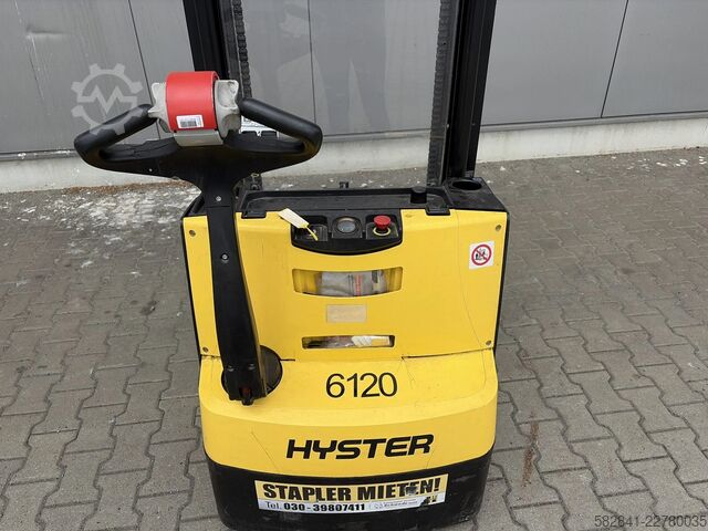 Empilhador elétrico de timão HYSTER S1.2