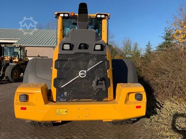 Kolový nakladač Volvo L90 H2 2025 Michelin 650/65