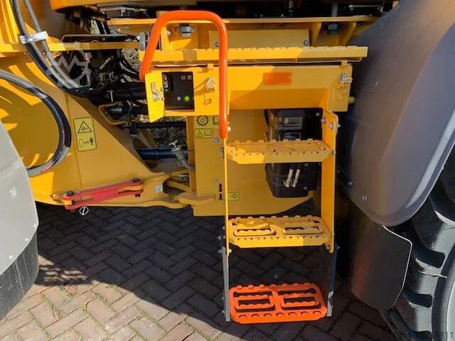 Kolový nakladač Volvo L90 H2 2025 Michelin 650/65