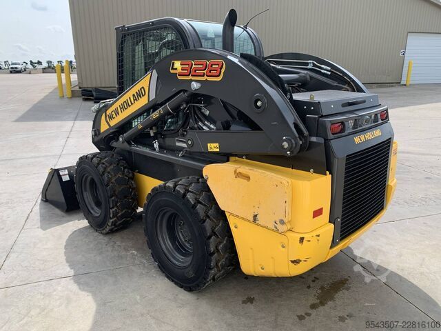 колісний навантажувач New Holland L328