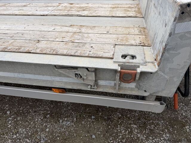 Semirremolque de plataforma baja Müller Mitteltal TS 3  3 Achs Satteltieflader