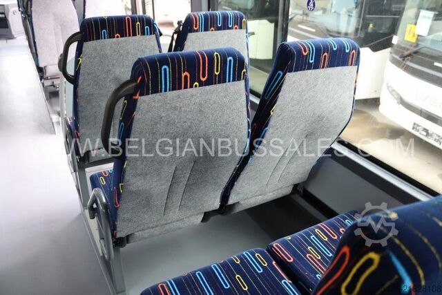 Bus interurbain Iveco Crossway 12m Pop / Double middle door / Prép li...