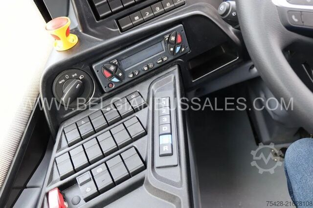 Bus interurbain Iveco Crossway 12m Pop / Double middle door / Prép li...
