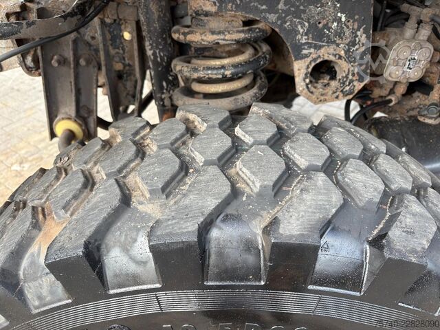Kofer UNIMOG 424 + 4X4 + BJ 1977 + MANUAL + 261666 KM + HYDR...