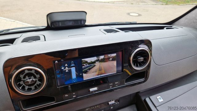 Minibus MERCEDES-BENZ 519 und 517 Glasdach XXL 20 Sitze Stock