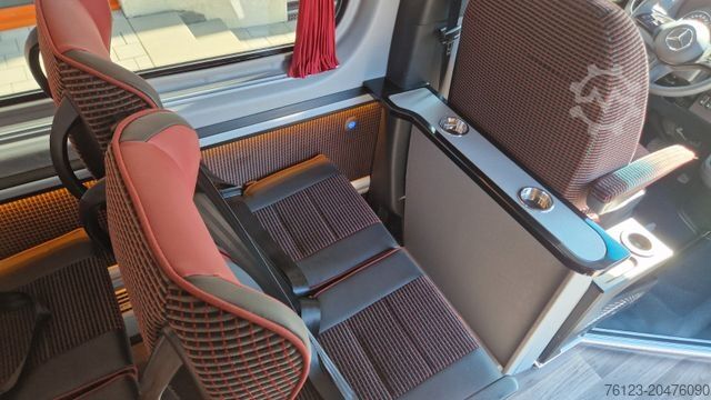 Minibusz MERCEDES-BENZ 2 x 517 Lord Comfort XXL Lagerfahrzeug 23 SS