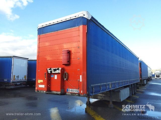 Semi-reboque aberto com lona Schmitz Cargobull Semitrailer Curtainsider Standard