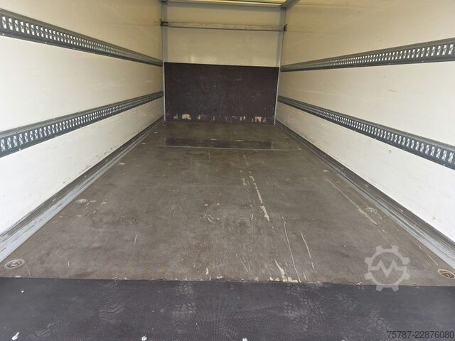 Furgoneta caja IVECO 75-210 Koffer + LBW, Klima, Kamera