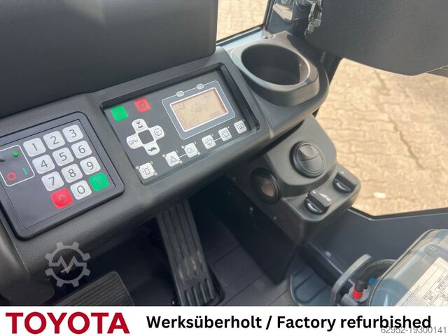Sähkökäyttöinen 3 -pyöräinen trukki Toyota 8 FBE 16 T, Akku überh.!