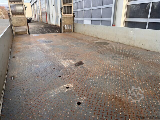 Vehicul comercial tt Tandemtieflader