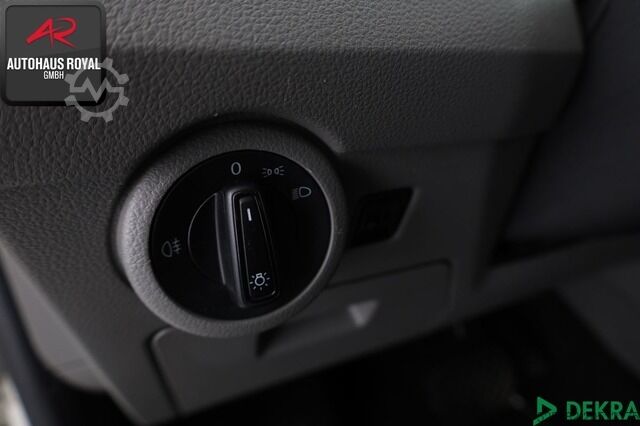 Minibüs Volkswagen T6 Kombi  T6.1 2.0 TDI KLIMA,DAB,CARPLAY,AHK,1HD