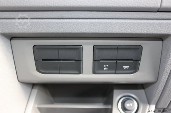 Wysoka furgonetka MAN TGE L3H3 Kastenwagen 4X4 3.180 Aut.