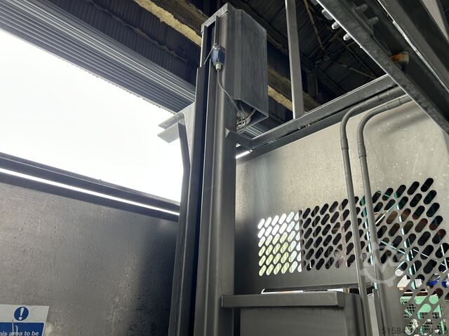 टोटेबिन लहरा Syspal Totebin Hoist