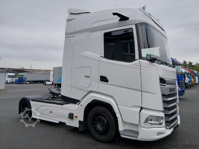 Standardowy ciągnik siodłowy DAF XG 480 FT LowDeck Hubkupplung