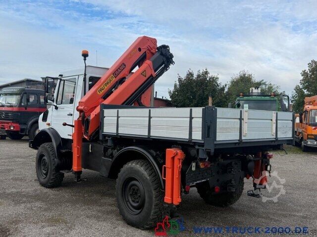 Tovornjak s ploščadjo Unimog U4000 4x4 Palfinger Kran PK10501 Hakenhöhe 11,5M