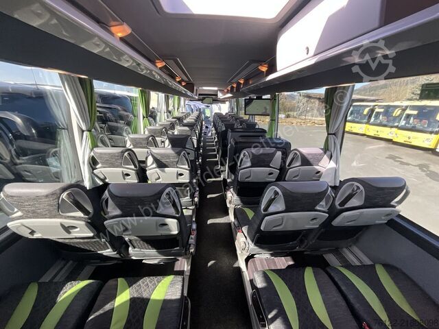 Távolsági autóbusz Setra S 517 HD