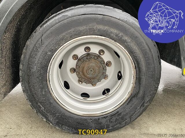 Flutningur í kæli/frysti Renault D 210