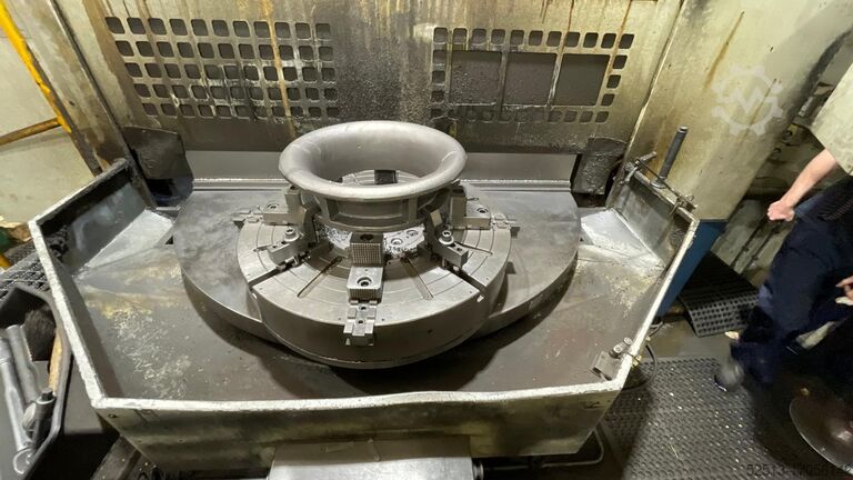 Trung tâm tiện và phay CNC JOHNFORD VTC 880