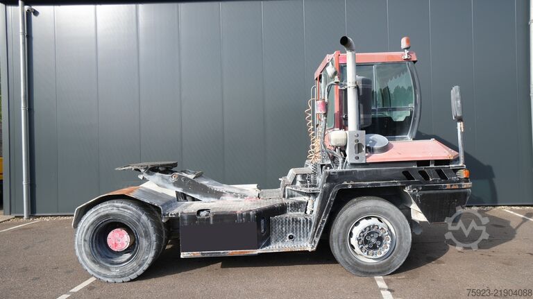 टेर्बर्ग RT टर्मिनल ट्रैक्टर यूनिट Terberg RT Terminal tractor unit
