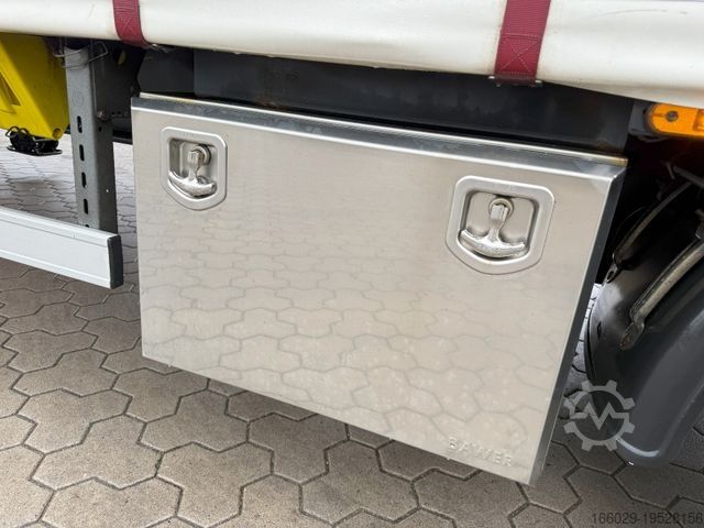 Semi-remorque bâchée  Wiese Mega Schiebeplane mit Dhollandia Rampe 9t
