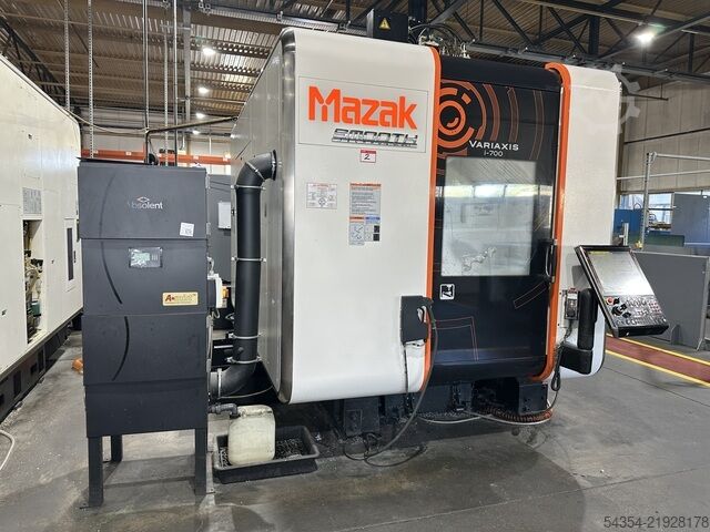 CNC-Bearbeitungszentrum Mazak Variaxis i-700 5 Axis