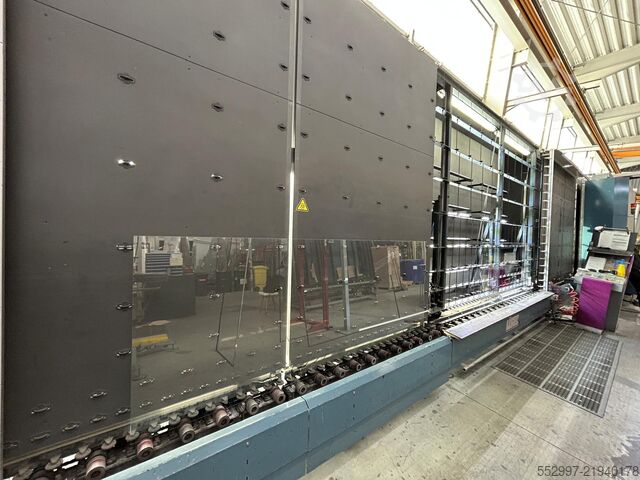 Lisec Isolinie cho 4000 x 2500 mm Lisec IG line for units up to 4000 x 2500