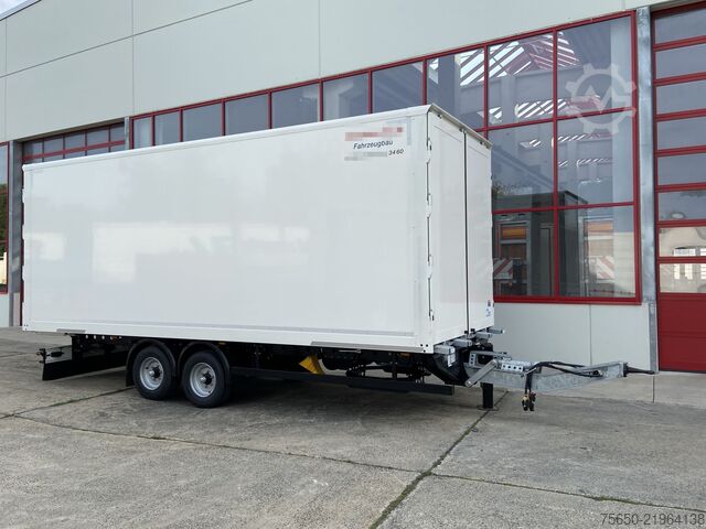 Remolque caja Möslein TKO 105 D 7m weiß  Tandem- Koffer, Durchladbar, -- Neufahrzeug --