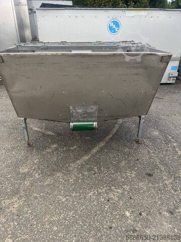 Feeder with stainless steel hopper + galvanized  