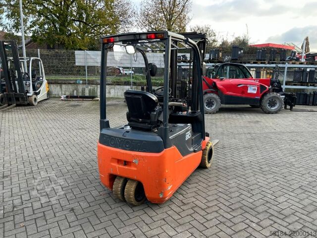 বৈদ্যুতিক 3 চাকা ফর্কলিফ্ট Toyota 8FBE20T
