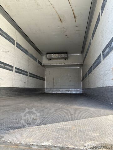 Wissellaadbak met koelopbouw SCHMITZ BDF Kühlkoffer Carrier 750 läuft