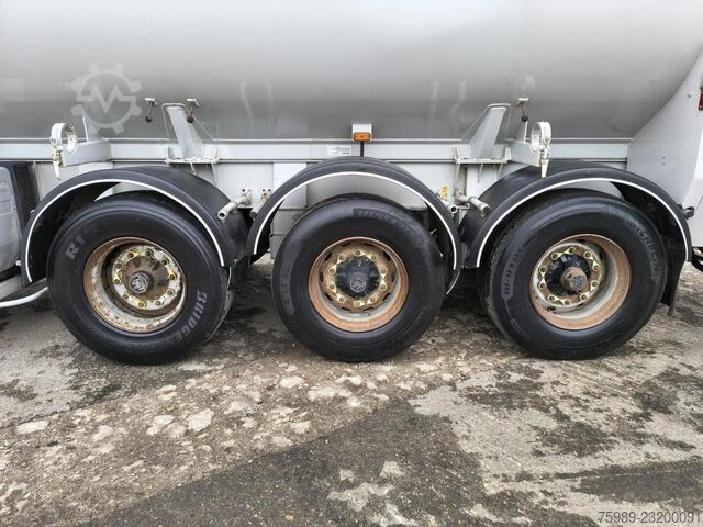 Ecovrac AUGER sem-fim transportador + ar, motor Diesel Hatz, 6 compartimentos, 3 eixos, eixo elevató Ecovrac AUGER VIJZEL + Air , HATZ DIESEL, 6 COMPARTMENT...