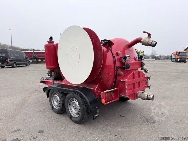 Verkaufsanhänger Tysse / Nomek 1500 L Edelstahl Sauganhänger