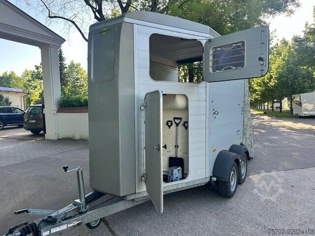 Bestelwagen Humbaur Notos Alu 2-Pferdeanhänger