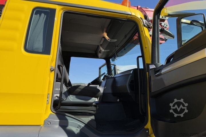 ট্রাকে সংযুক্ত ক্রেন MAN TGS 33.480 6x4 SRX47 / Swiss-Vehicle