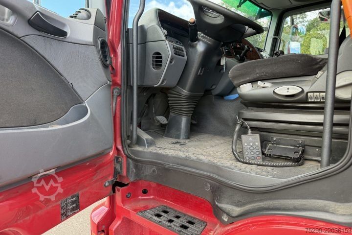 Autocamion cu caroserie tip cutie Mercedes-Benz Actros 1836 4x2 Koffer/HB / Swiss-Vehicle