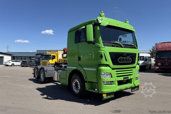 Sasi truk MAN TGX 26.500 6x2*4  Fahrgestell / Swiss-Vehicle