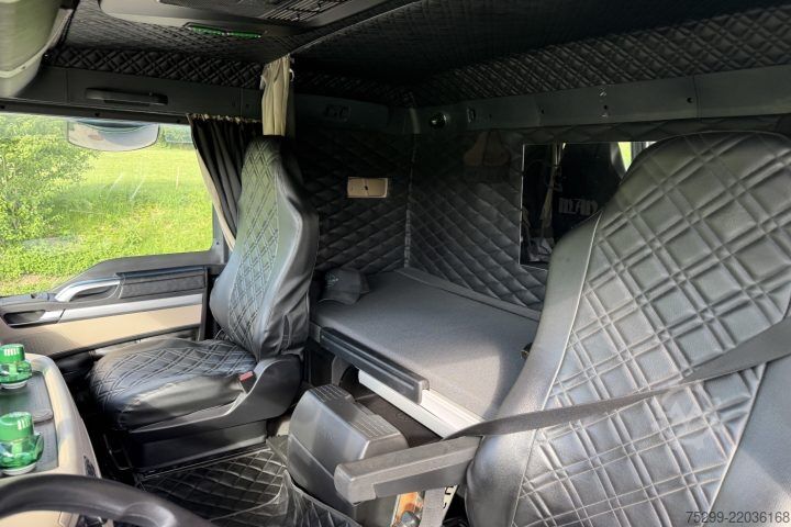 Sasi truk MAN TGX 26.500 6x2*4  Fahrgestell / Swiss-Vehicle