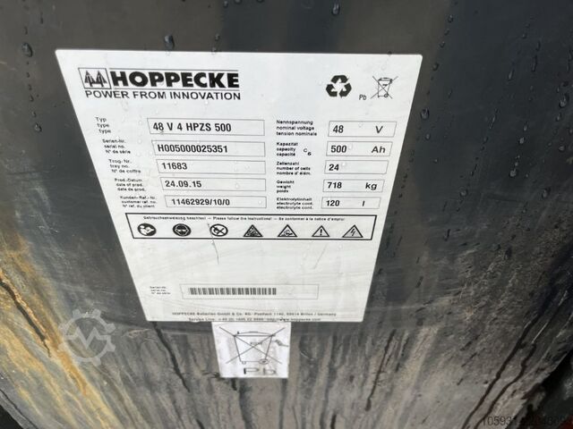 Elektryczny wózek widłowy 3 kołowy Linde E16C-02