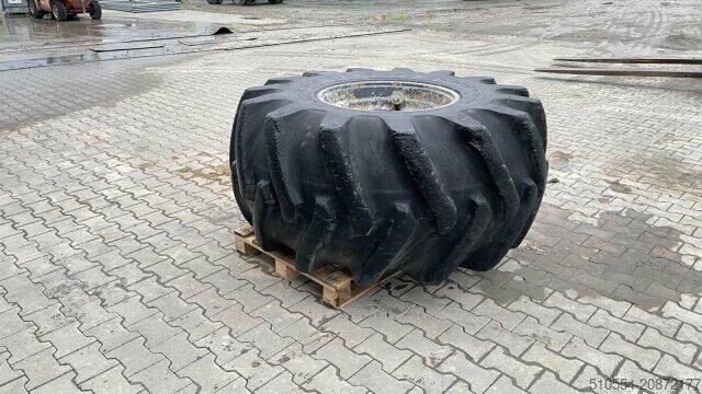 Wirtgen WR 2400 / WR 2500 / Ersatzreifen Wirtgen WR 2400 / WR 2500 / Ersatzreifen