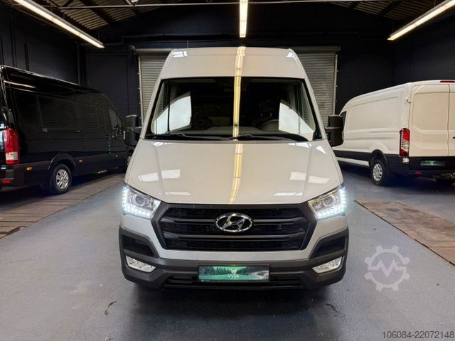 Minibus HYUNDAI H350 REISEBUS 9 SITZE KÜCHE KLIMA R-CAM TEMPOMAT