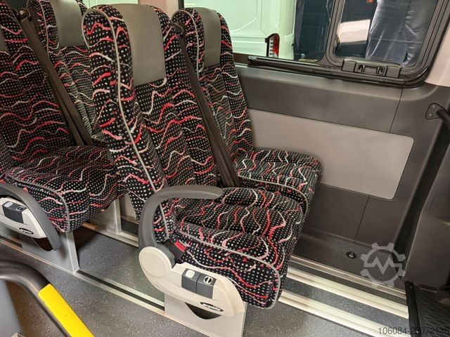 Minibus HYUNDAI H350 REISEBUS 9 SITZE KÜCHE KLIMA R-CAM TEMPOMAT