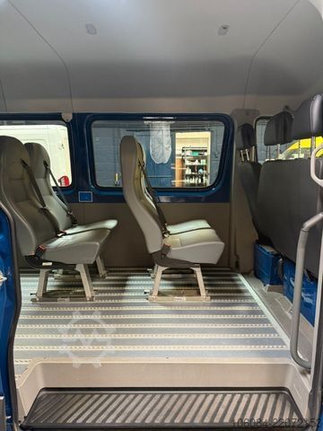 미니버스 VOLKSWAGEN Crafter Kombi 35 L3H2 MAXI 7 Sitze PDC 2.Hand