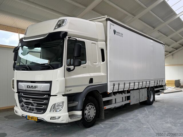 Kovček DAF CF 320 CF320.18