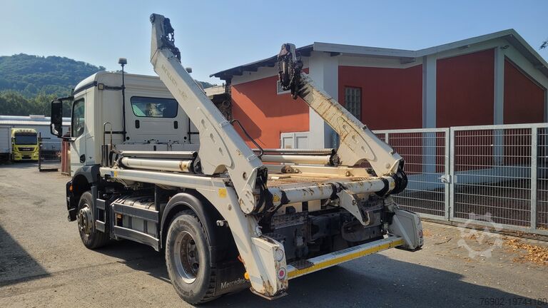 Kravas automašīna ar slodzes iekrāvēju Mercedes-Benz AROCS 2033 Meiller Winterdienst Kommunal